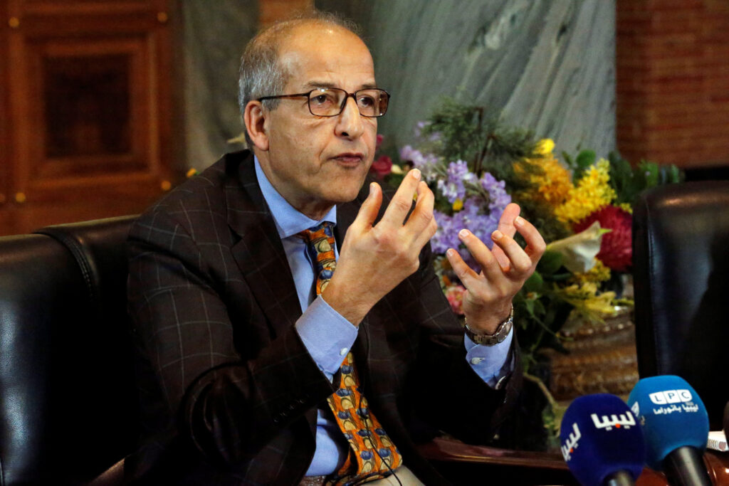 الكبير: من الصعب تعديل سعر الصرف لهذه الأسباب