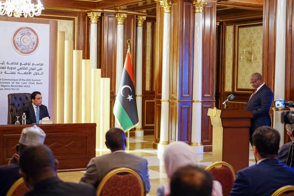 المنفي يبحث الأمن المائي مع أمين عام بحيرة تشاد